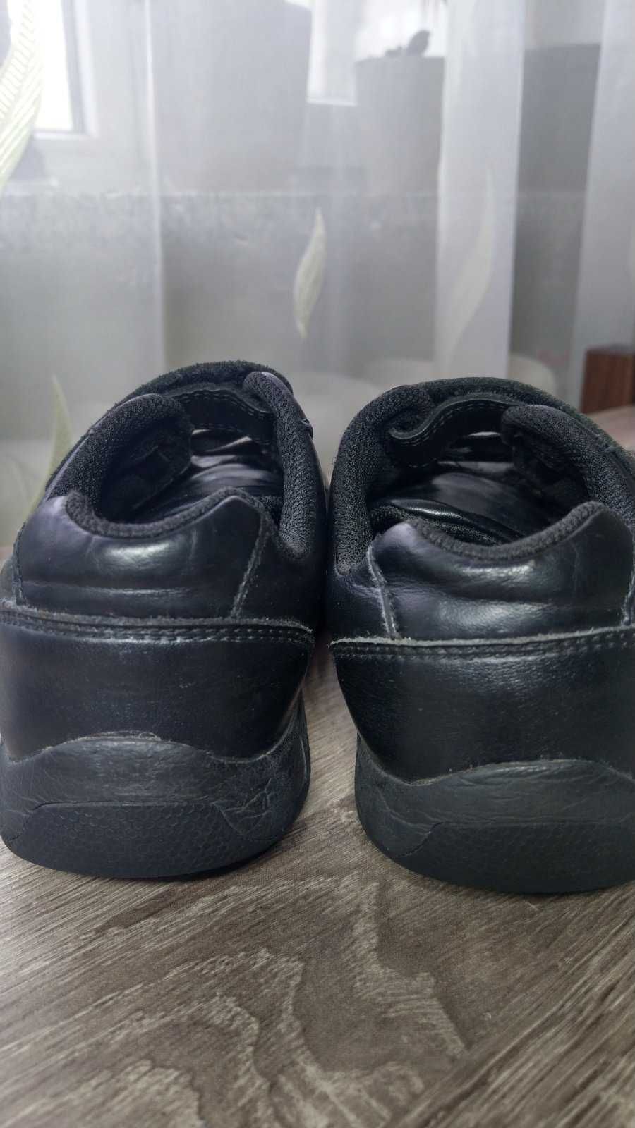 Кроссовки - туфли CLARKS кожаные, стелька 19,3 - 19,5 см