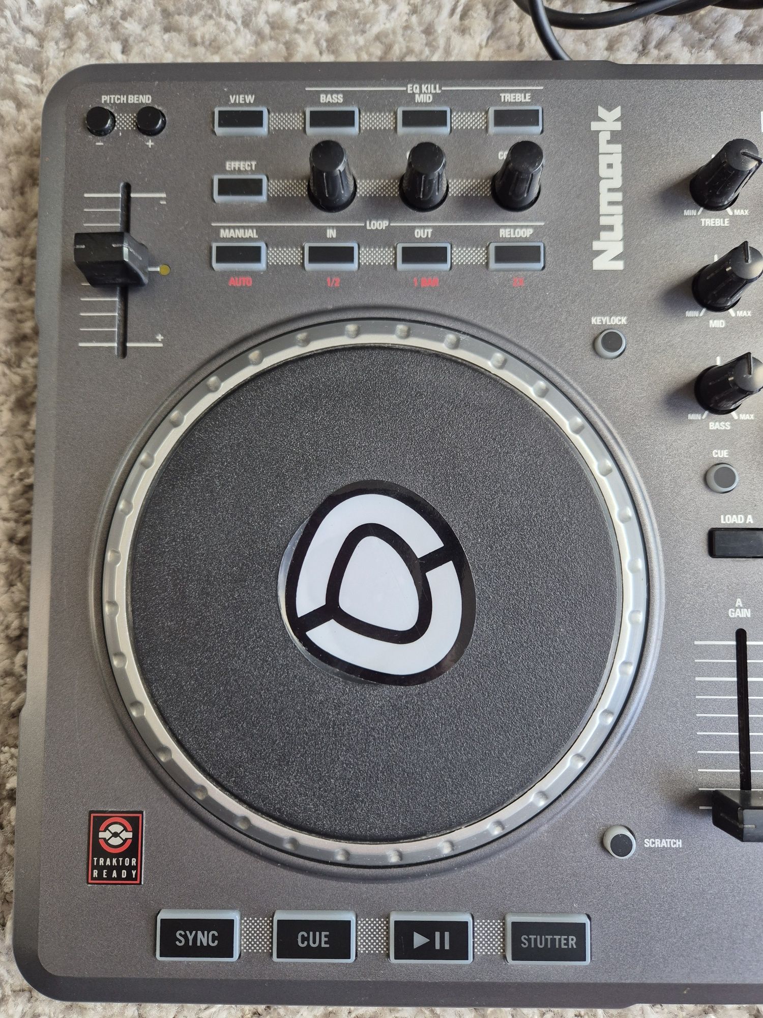 Mixer mikser audio numark mixtrack