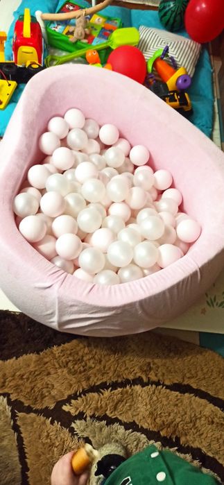 Продам детский бассейн