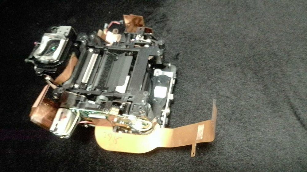 Nikon D7100 mirror box