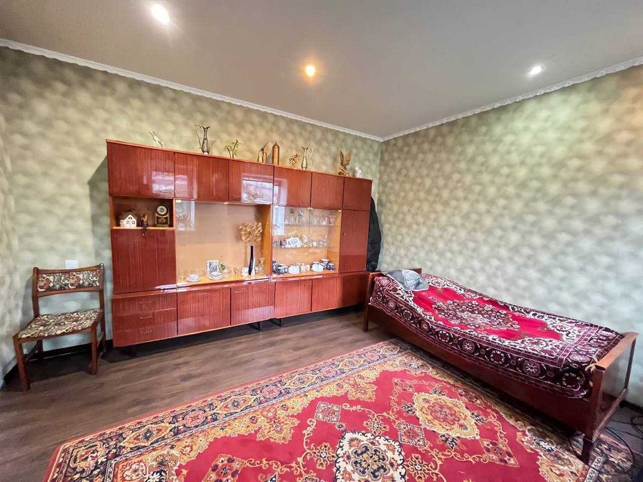 Продам  3/5 частини будинку в мкр-ні Ракетна Роща