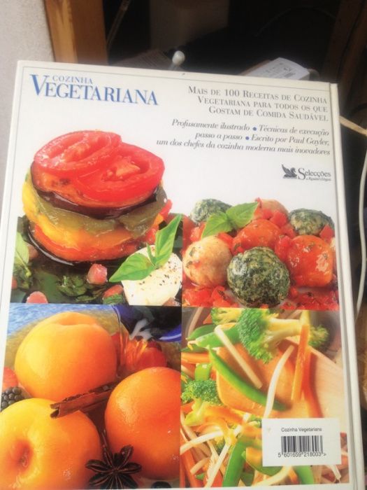 Livro "Cozinha Vegetariana" de Paul Gayler