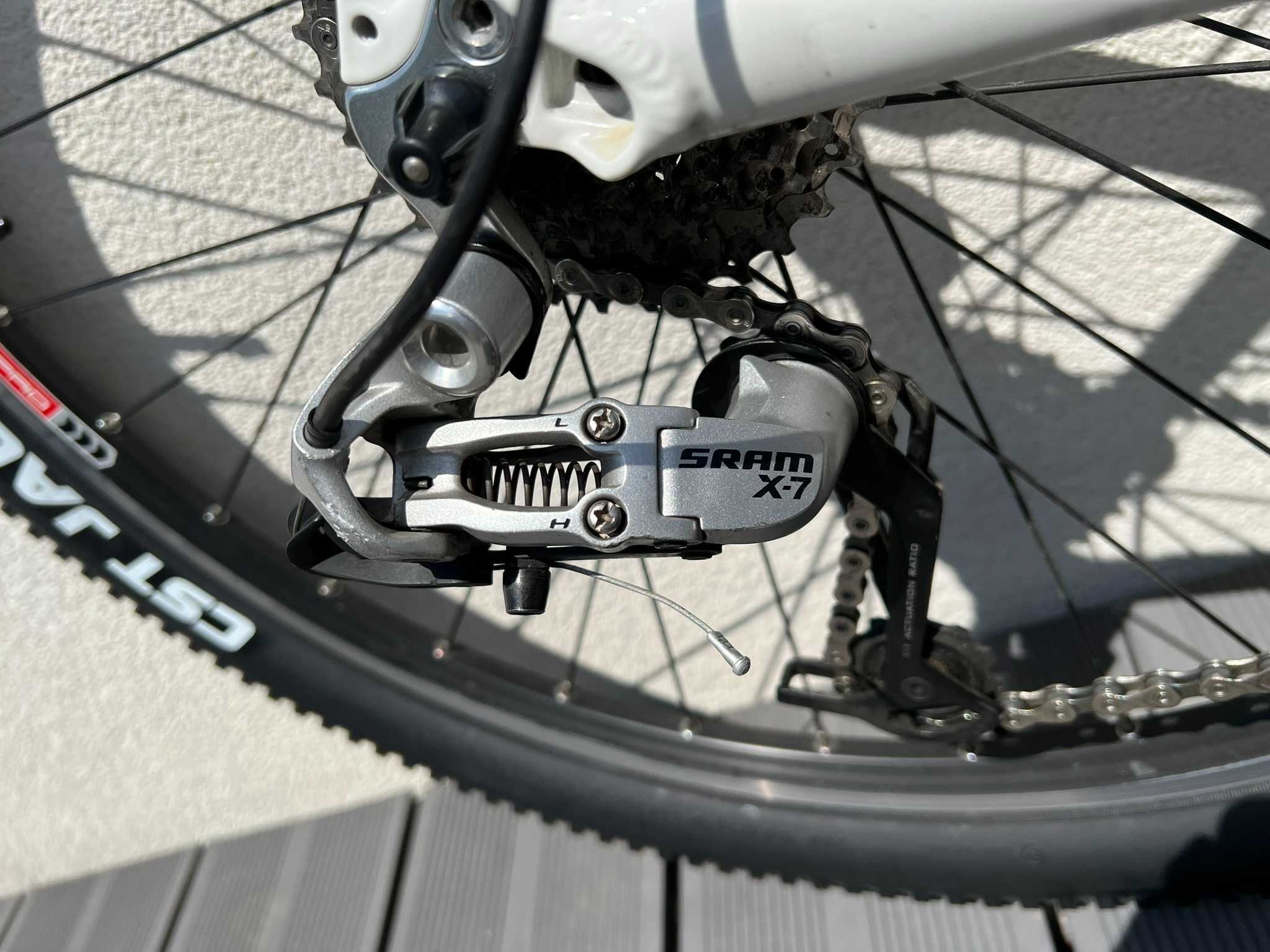 Rower MTB Author Revolt 26" super lekka rama Easton, osprzęt SRAM