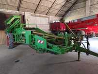 Kombajn do zbioru warzyw AVR z Jeżem ( AMAC DEWULF GRIMME DL 1500 )