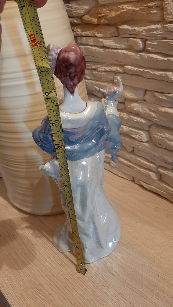 Figurka z porcelany Romania