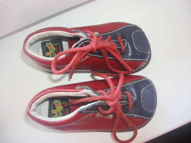 Кожаные ортопедические ботиночки PoIcoc \Франция\