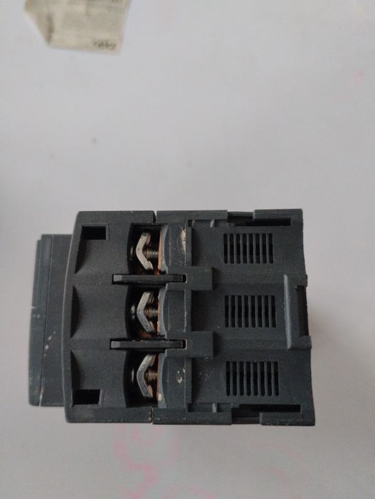 Wyłącznik silnikowy Schneider 1.6-2.5A