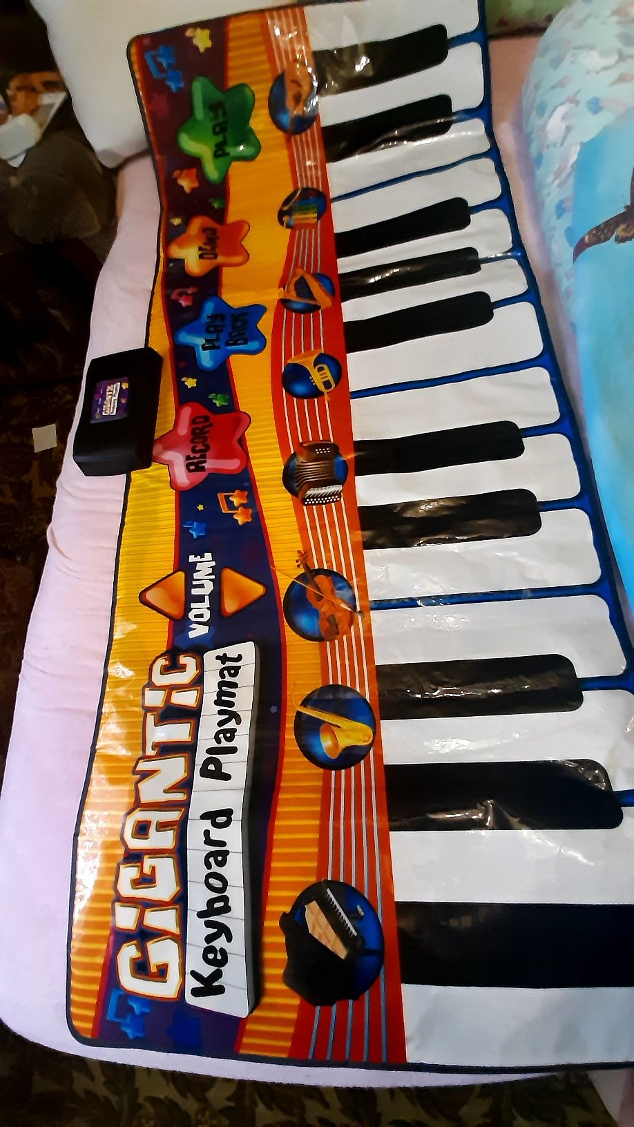 Продам Піаніно  розвиваючі коврики з музикою