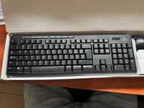 Klawiatura + mysz Logitech MK270