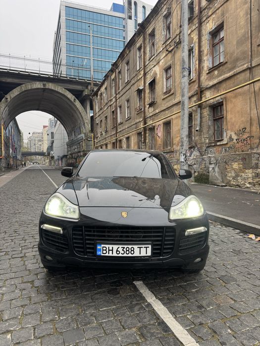 Porsche Cayenne 4.8 Turbo S
