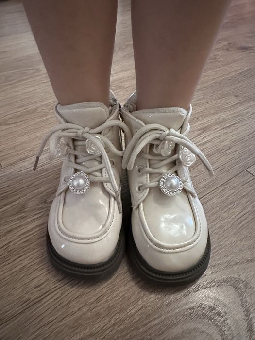 Ботинки для девочки