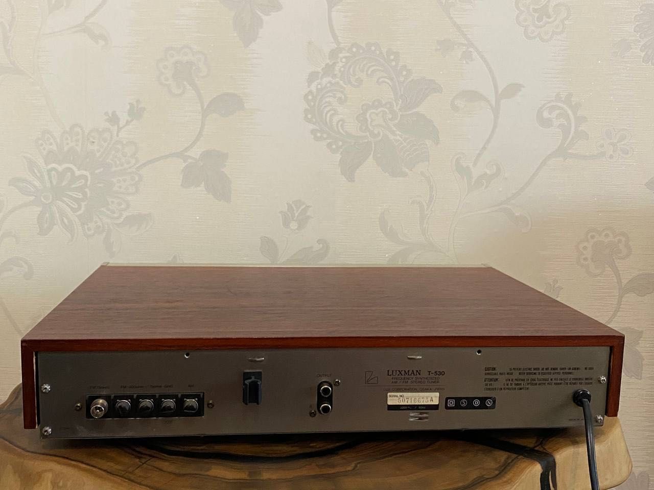 Стереотюнер  Luxman T-530