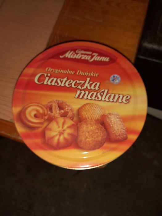 Pudełka zamykane   .