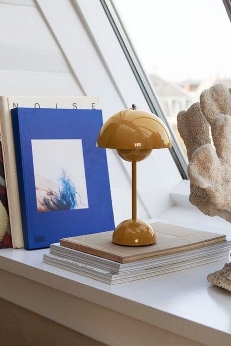 Flowerpot VP9 Portable Candeeiro Luminária de Mesa - &Tradition