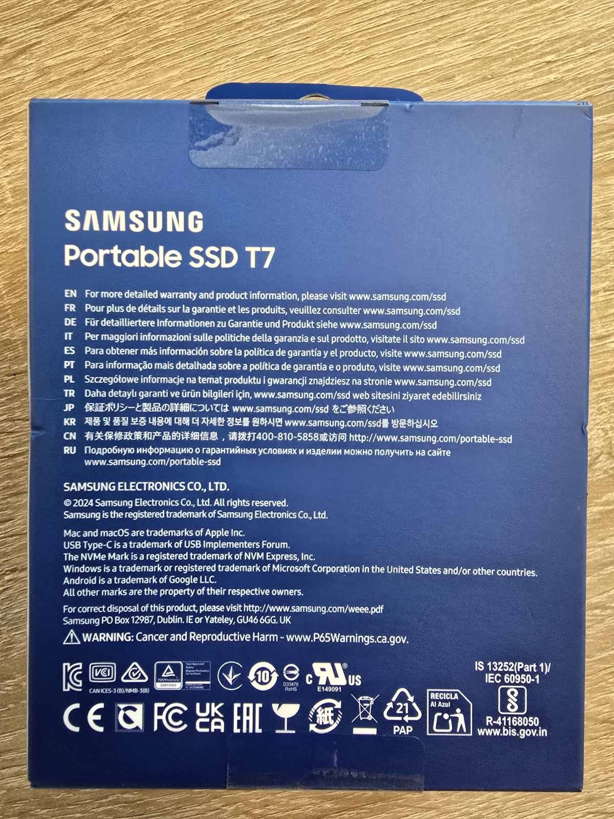Зовнішній SSD Samsung T7 2TB