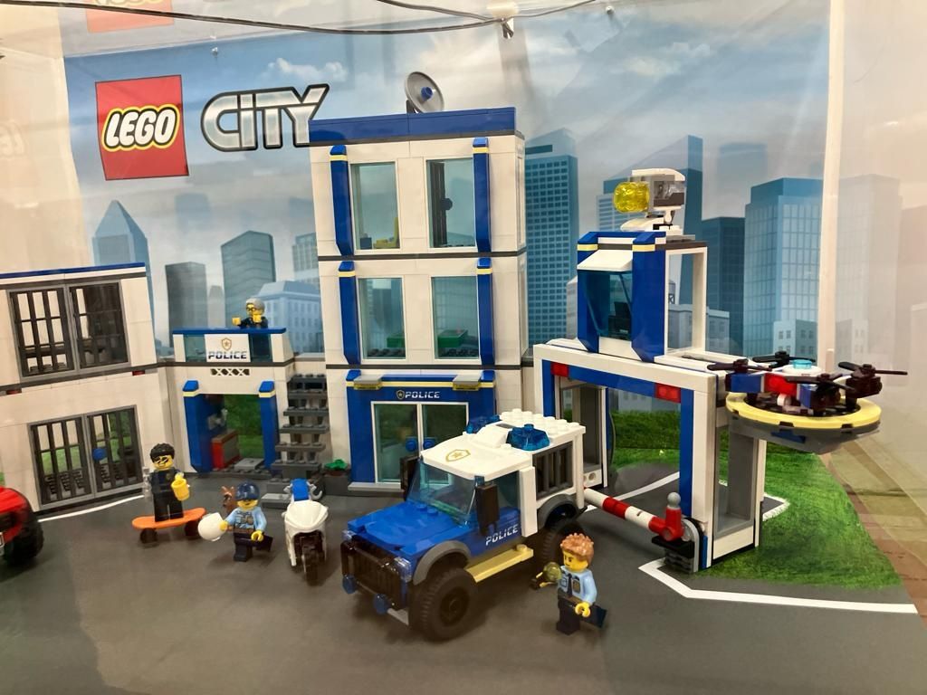 Lego City com mostruário