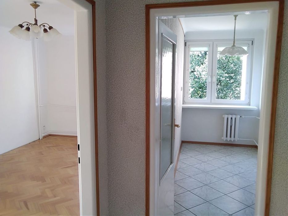 Sprzedam mieszkanie 37m2 w centrum Ostrowi Mazowieckiej - 2 pokoje