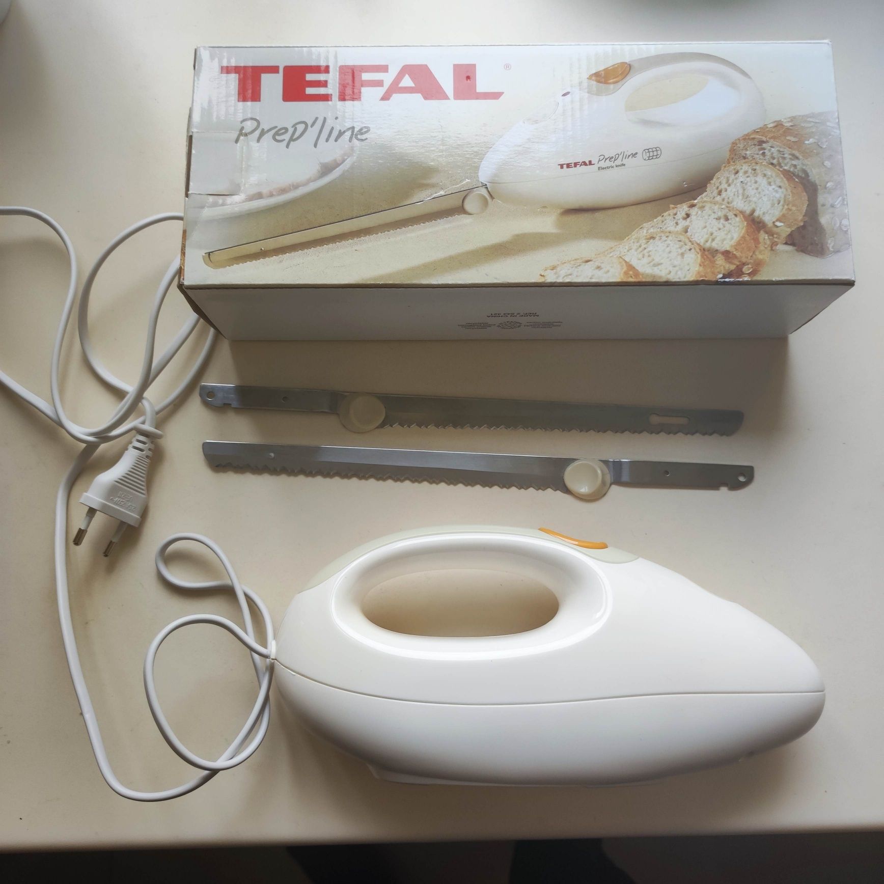 Sprzedam nóż elektryczny tefal
