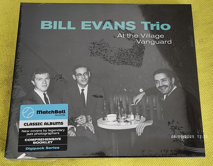 Bill Evans Trio - At The Village Vanguard CD