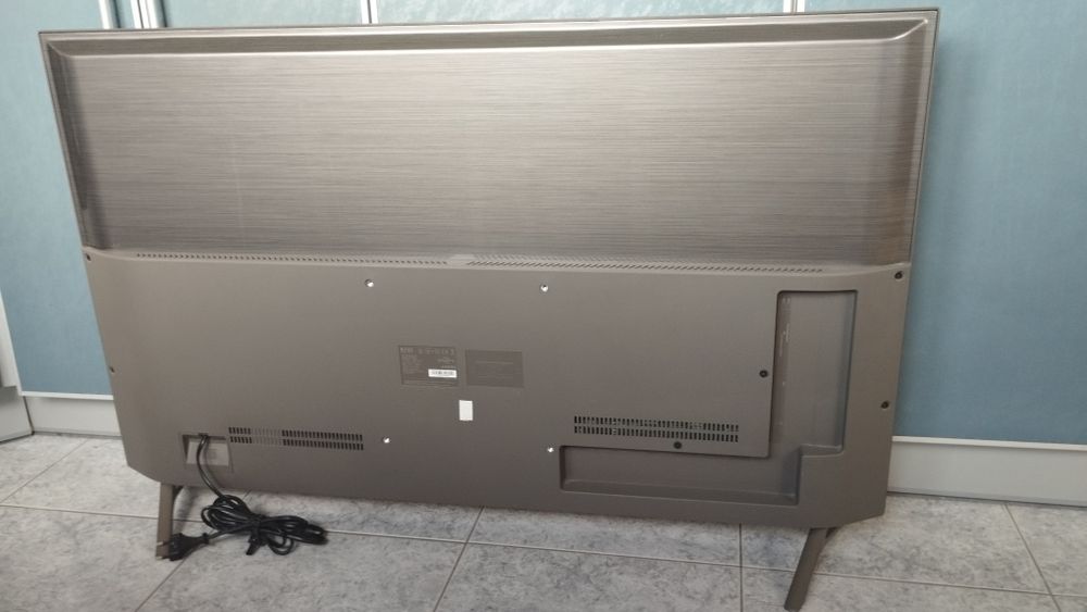 4K UHD телевизор KIVI 43"