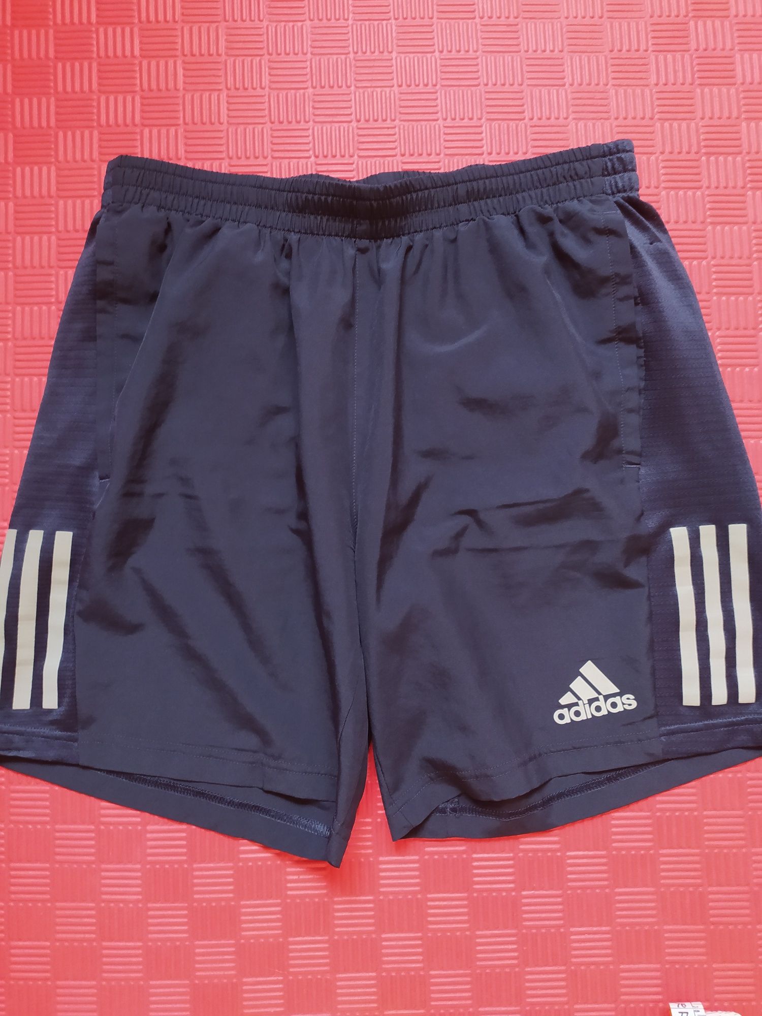 Adidas aeroready шорти, розмір М.