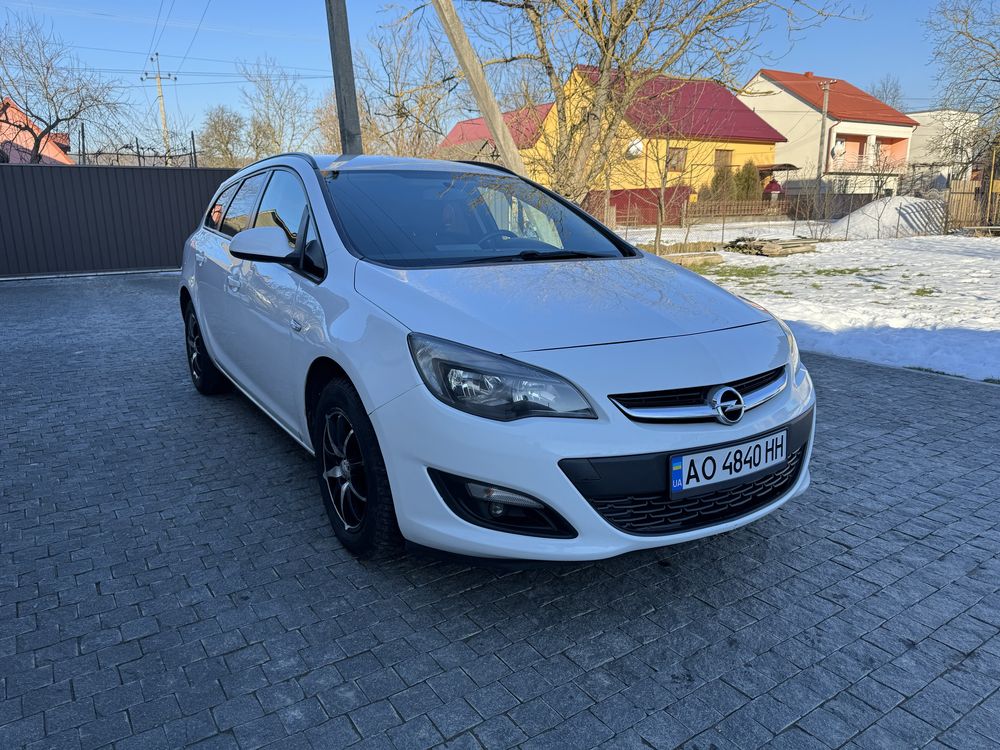 Opel Astra J 1.6 disel