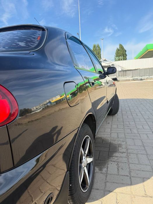 Продаж Daewoo Lanos 1.5 Бензин