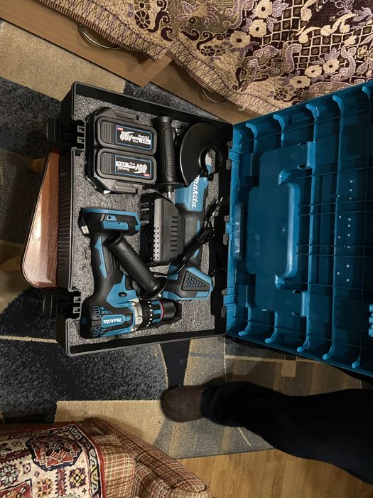 Болгарка Makita 9237CB та Шуруповерт Makita DTW485