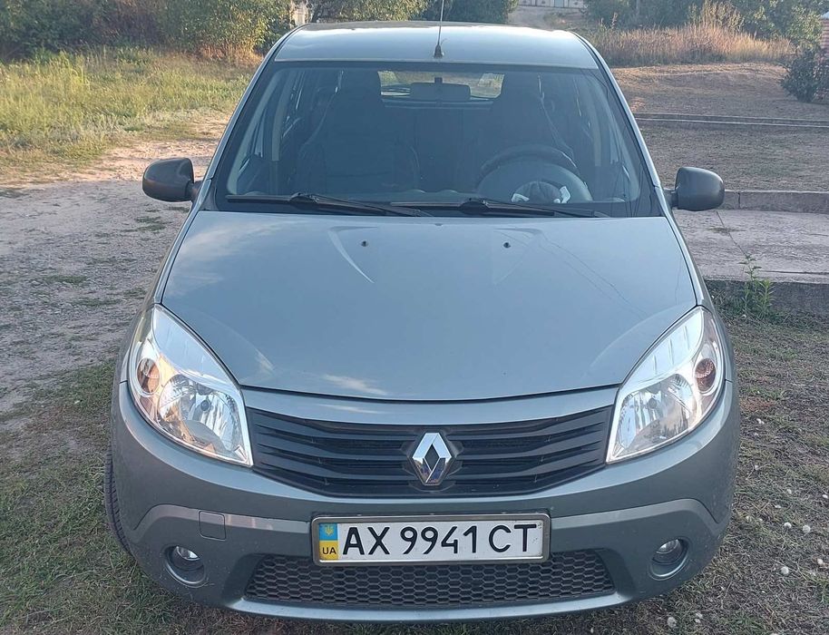 Продажа авто рено sandero