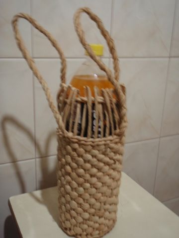 Плетеный чехол для бутылок