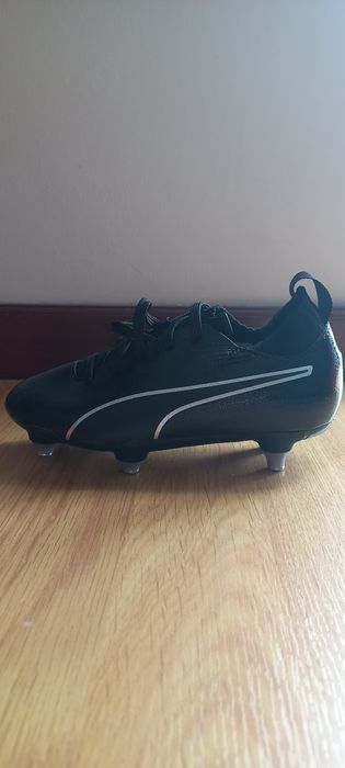 Chuteiras com pitons de alumínio amovível