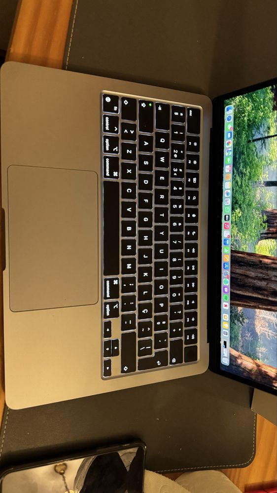 Macbook air 256g