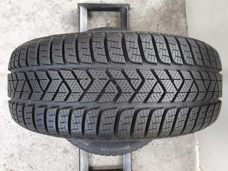 2x Pirelli Sottozero 3  215/55r17   7,4mm