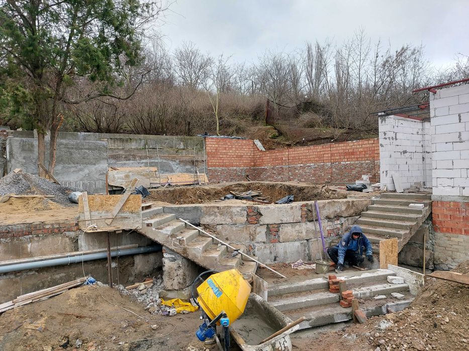 Будівельні роботи, земляні та демонтажні