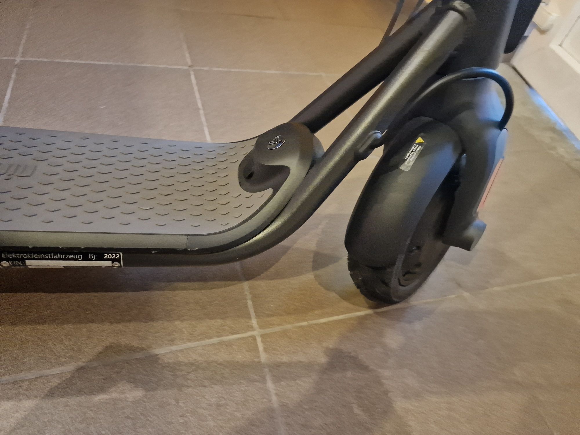 Hulajnoga Elektryczna Segway Ninebot F20D