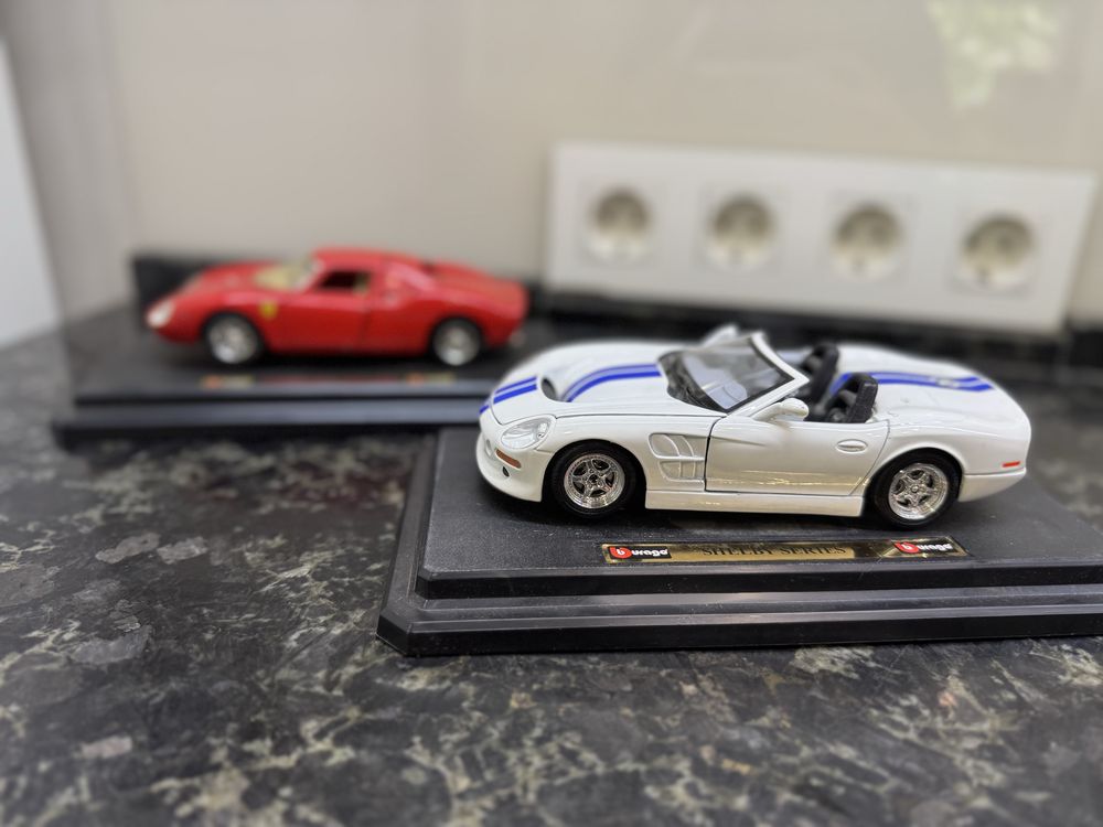 Коллекционные модели автомобилей Bburago 1:24