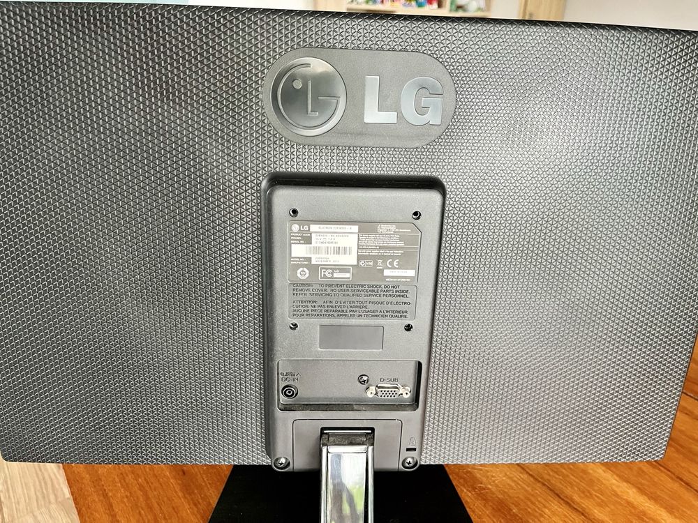 Monitor LG Flatron 22EN33S