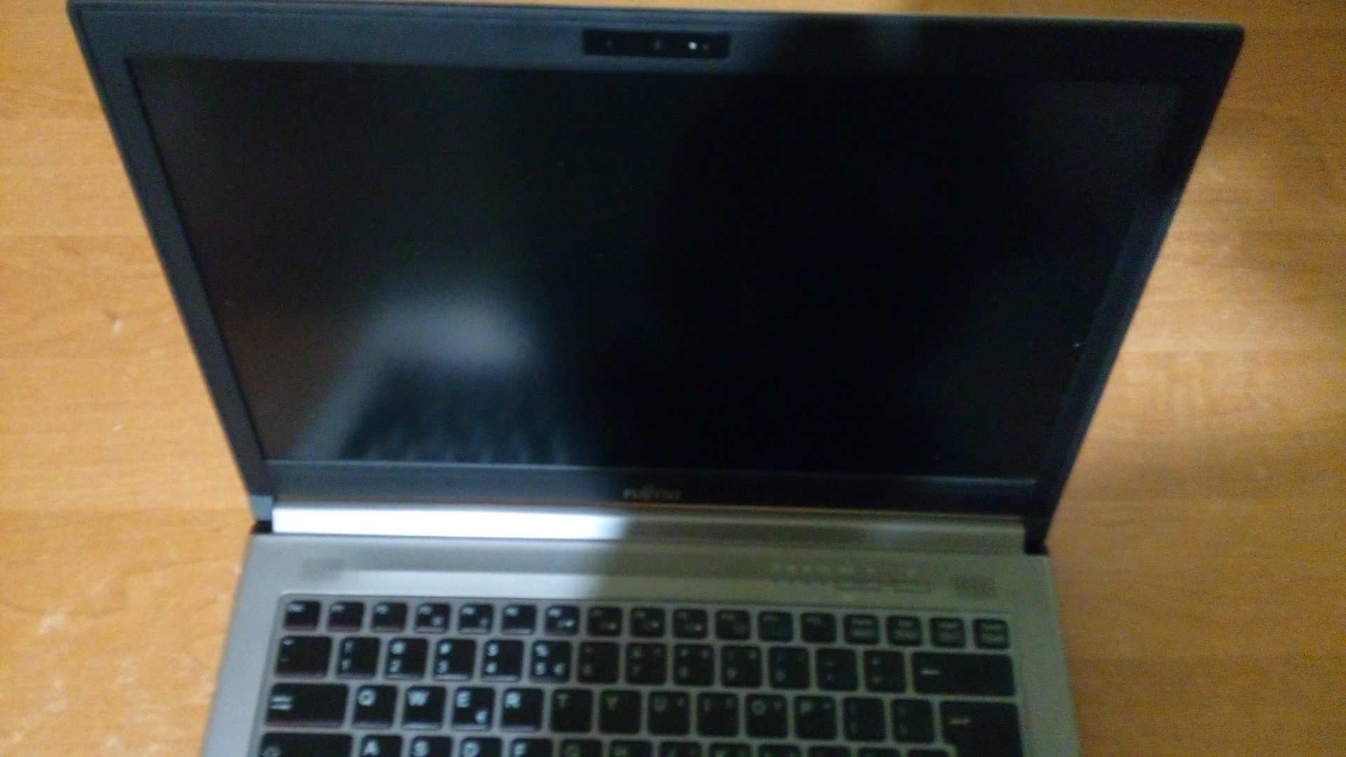 Laptop Fujitsu E744 HD+, i5, SSD 240GB, Win 11 Pro