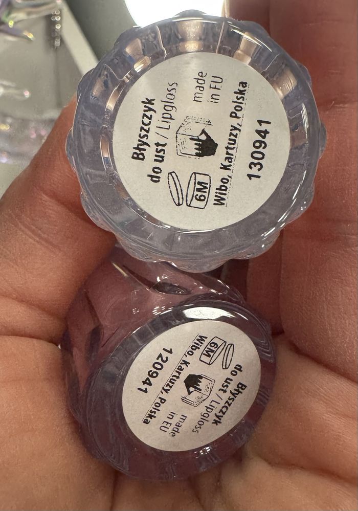 2 nowe pięknie mieniące się błyszczyki Lovely złoty i róż