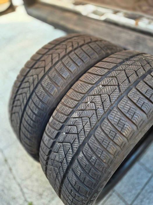 OPONA ZIMOWA 245/45/18 Pirelli sottozero 3