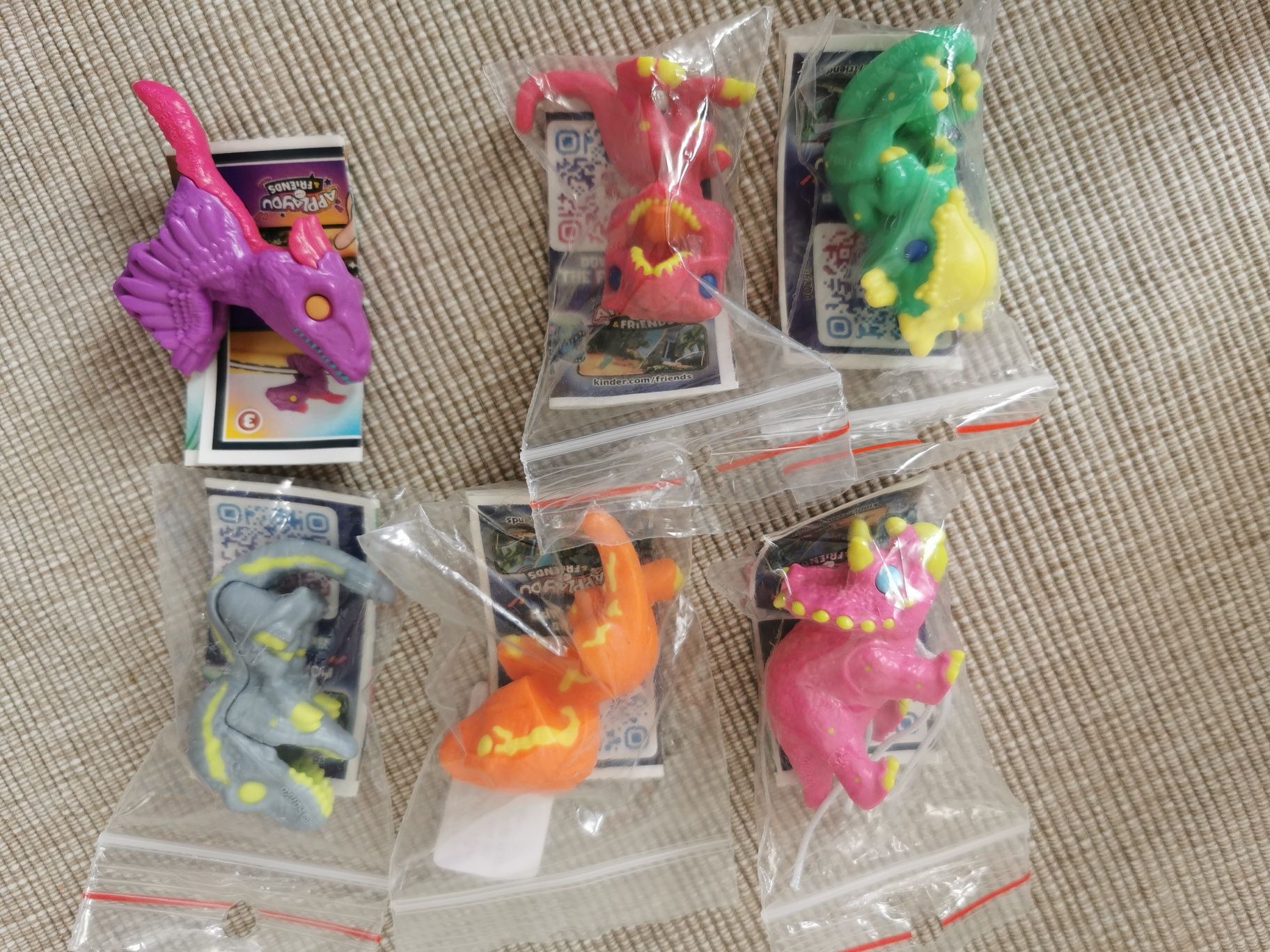 Dinozaury Kinder Joy