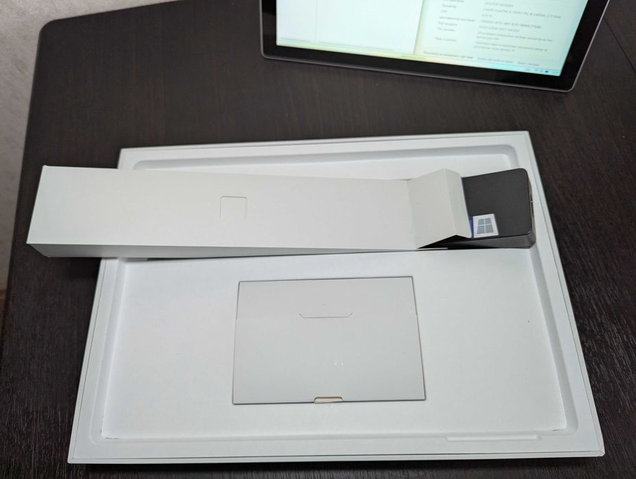 Microsoft Surface Pro 5 8/256gb Intel i5-7300u