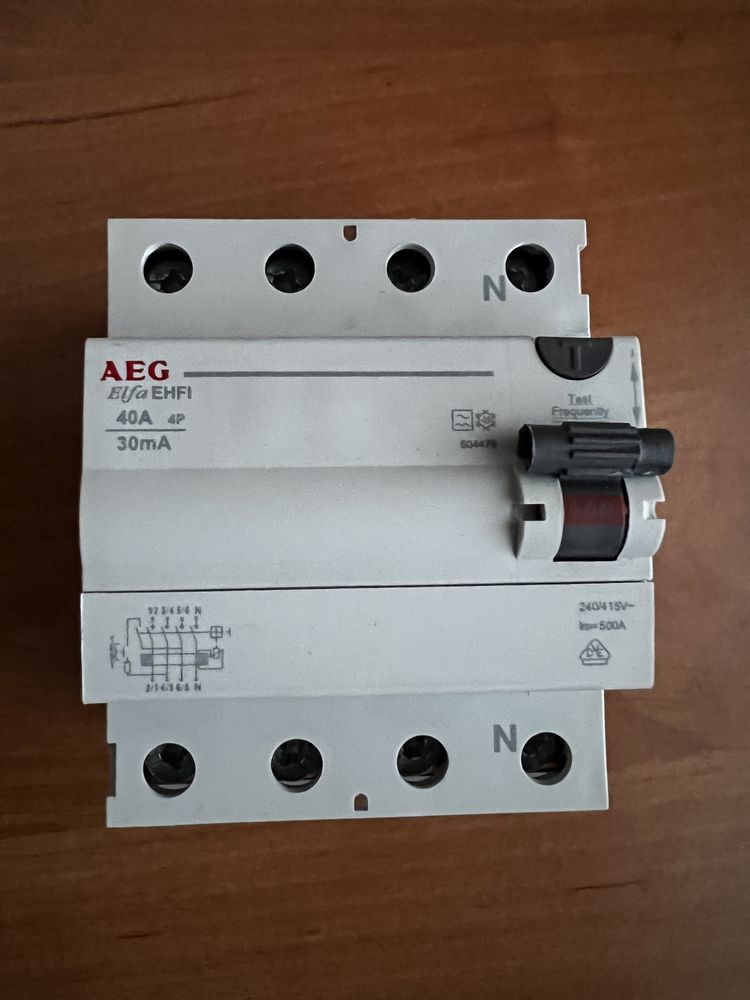 AEG wyłącznik Róż-Prądowy 40A 30mA