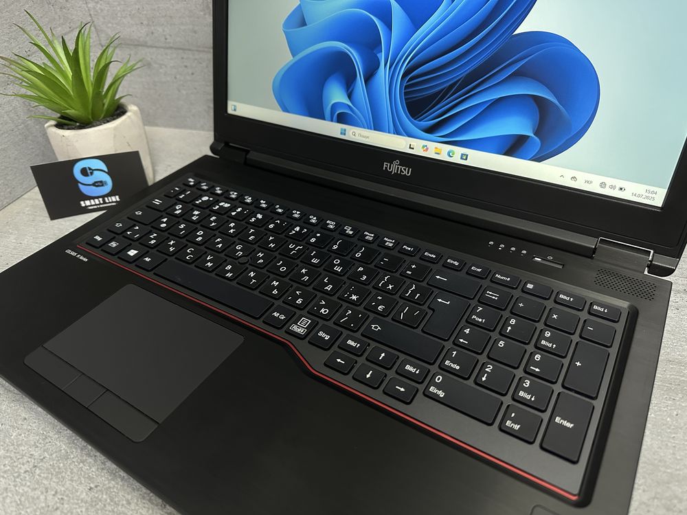 Ігровий ноутбук Fujitsu H780/I7-8750H/15.6"/32gb ddr4/512 ssd/Nvidia
