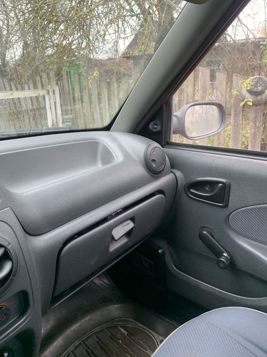 Dacia Solenza 2003, 1.4 газ/бензин