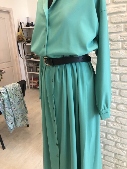 Жиноча довга сукня