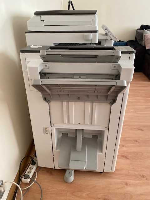 Drukarka RICOH + finisher