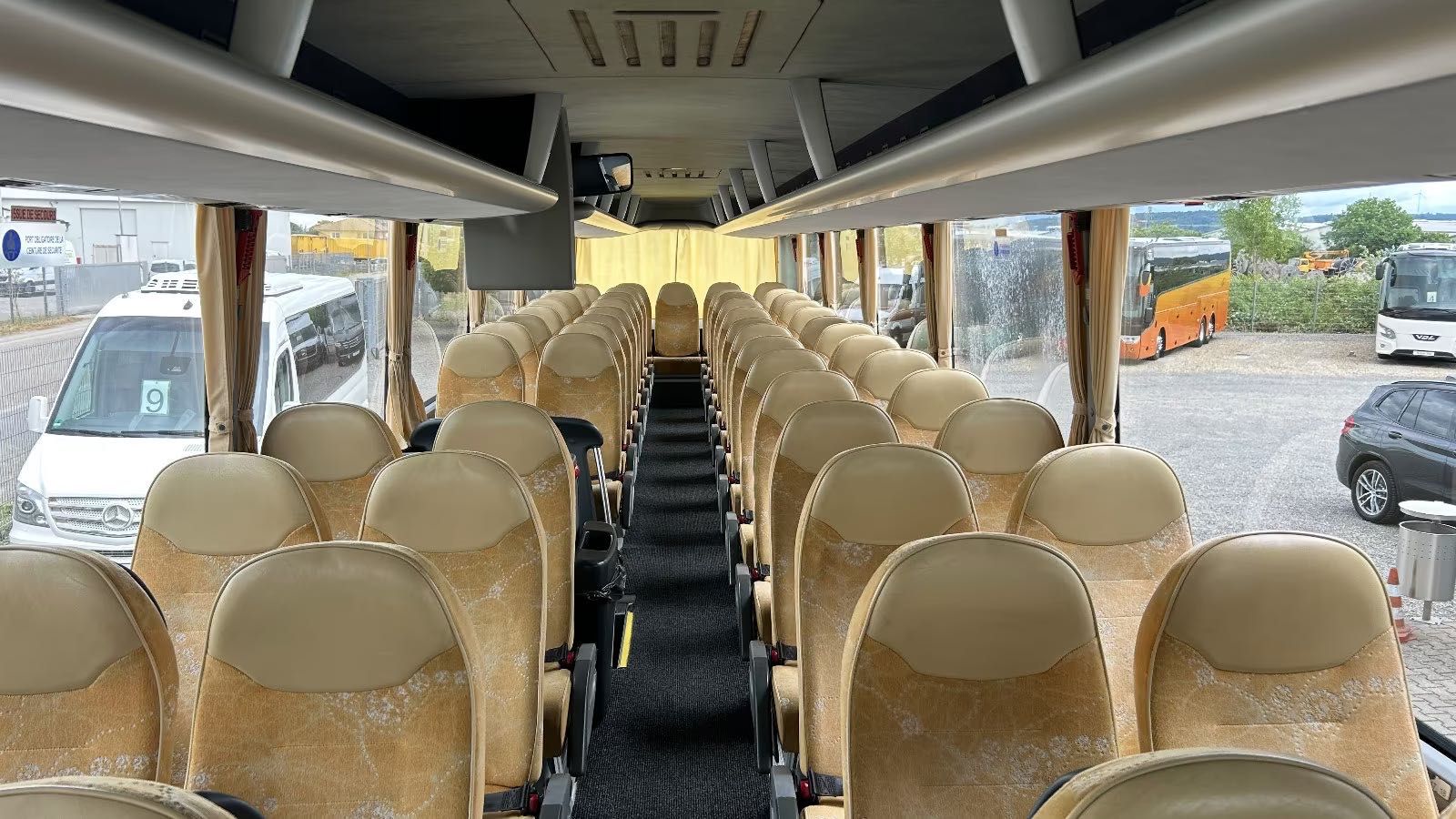 Автобус туристичний MAN R 08 Lions Coach E5 | 2009 рік | 489 454 км