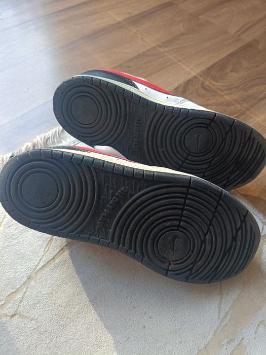 Adidasy półbuty buty sportowe Nike 34