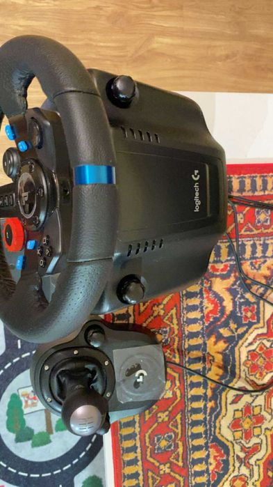 Logitech G29 Driving Force + Shifter | Stan bardzo dobry | PS4/PS5/PC